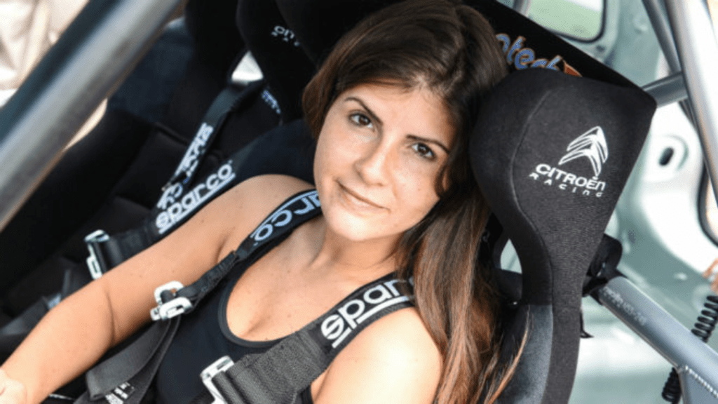 Emma Falcón lleva el “volante”. De piloto a jefa de&nbsp;equipo