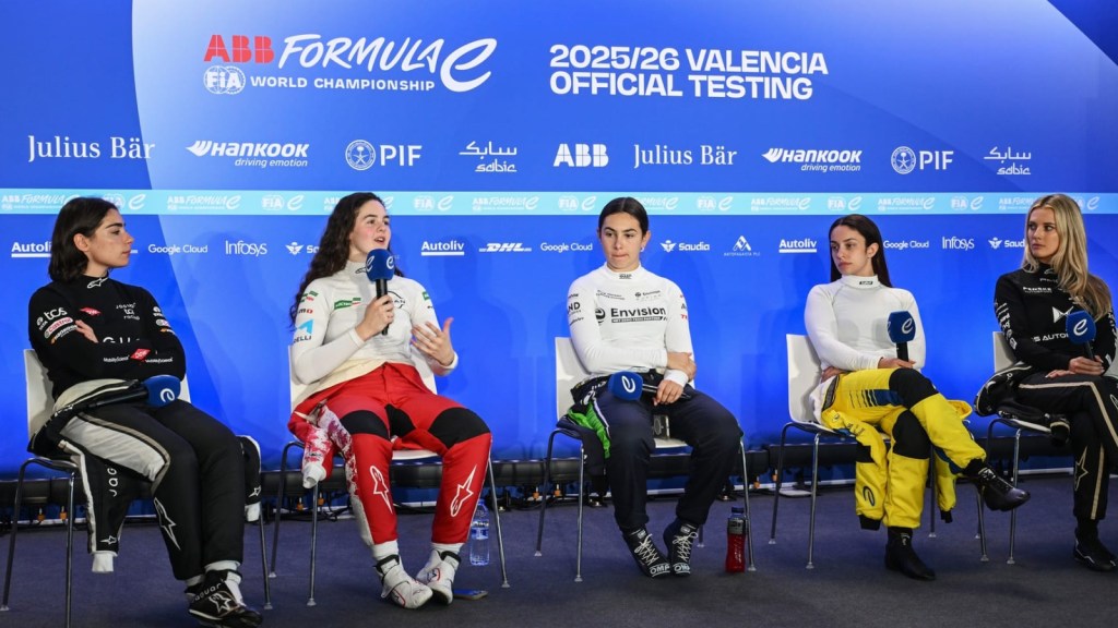 La Fórmula E da pista a las mujeres, pero no&nbsp;asientos